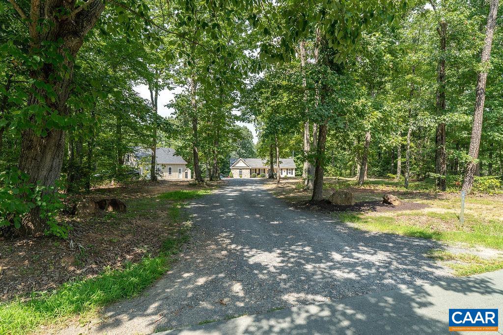 431 BRIDGEPORT RD