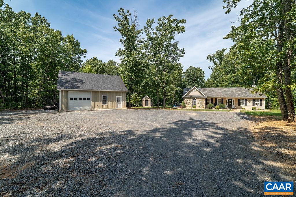 431 BRIDGEPORT RD