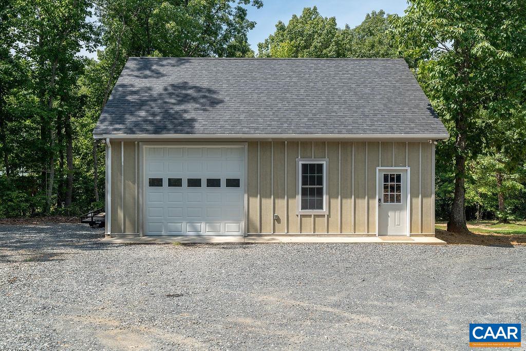431 BRIDGEPORT RD