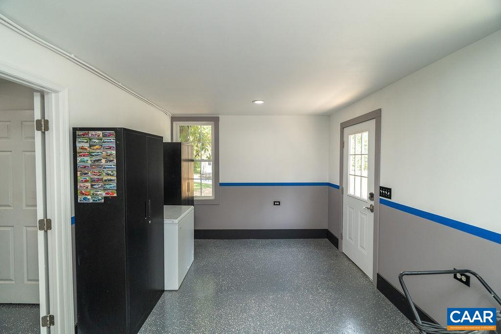 431 BRIDGEPORT RD