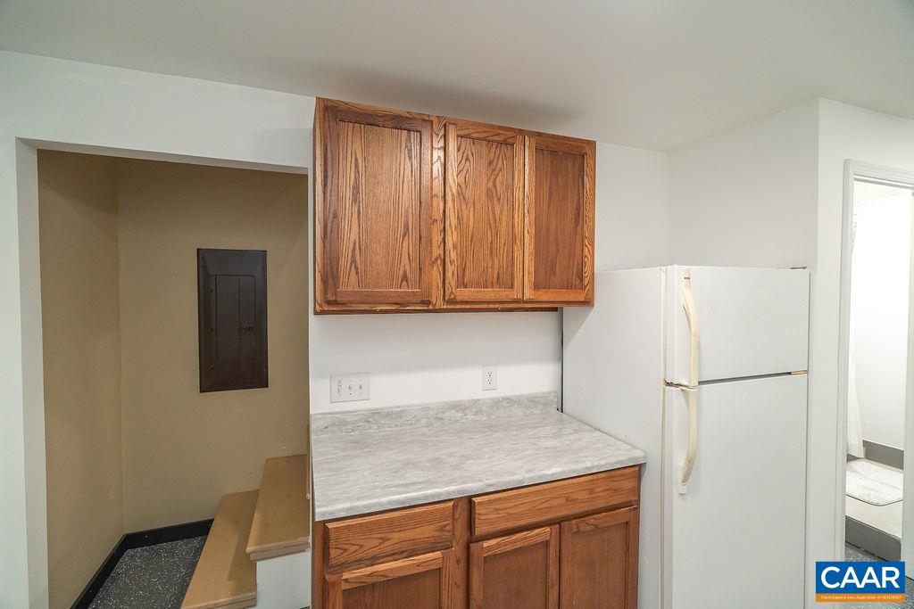 431 BRIDGEPORT RD