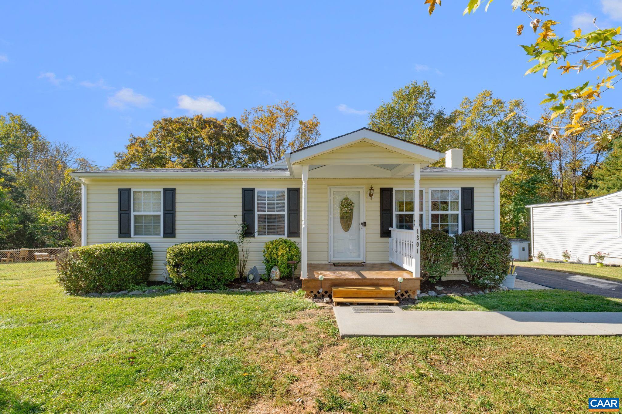 1301 ORCHARD DR