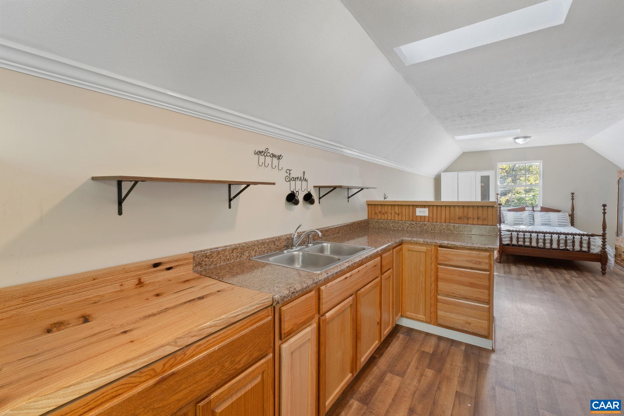 1301 ORCHARD DR