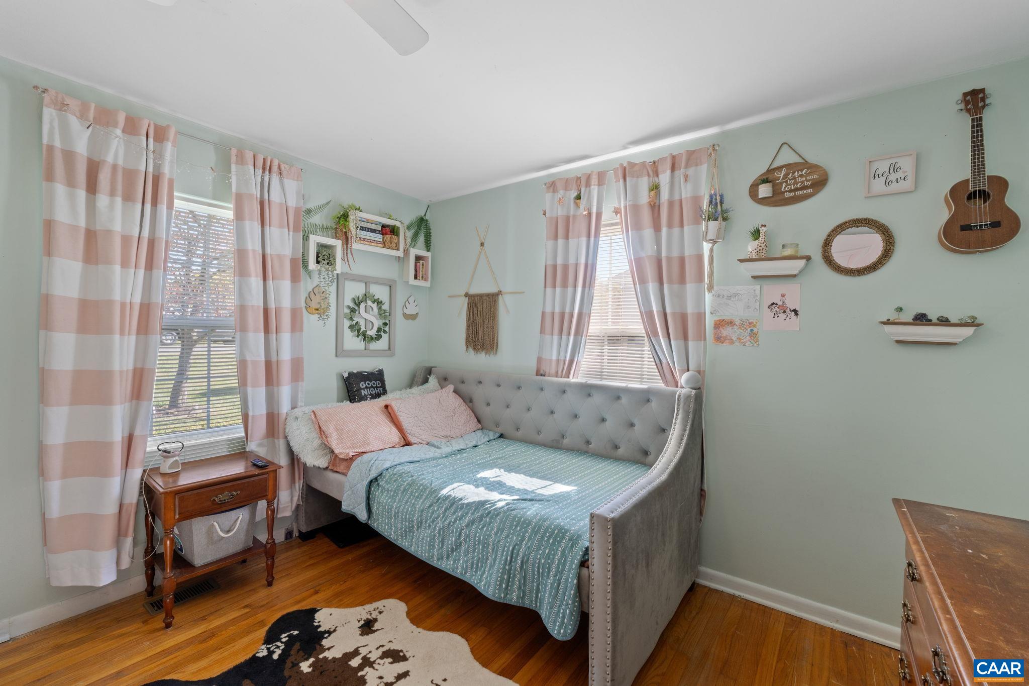 1301 ORCHARD DR