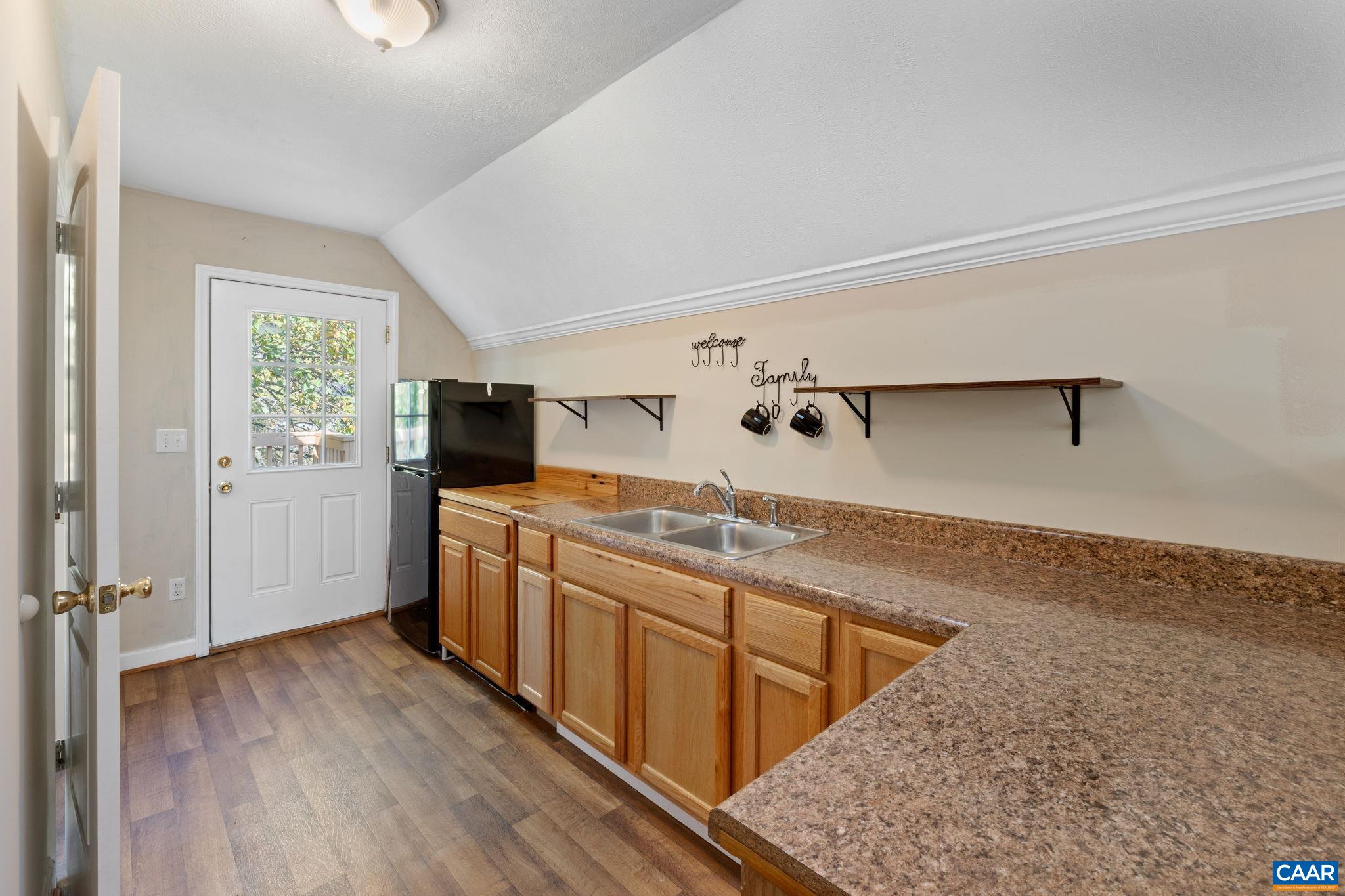1301 ORCHARD DR