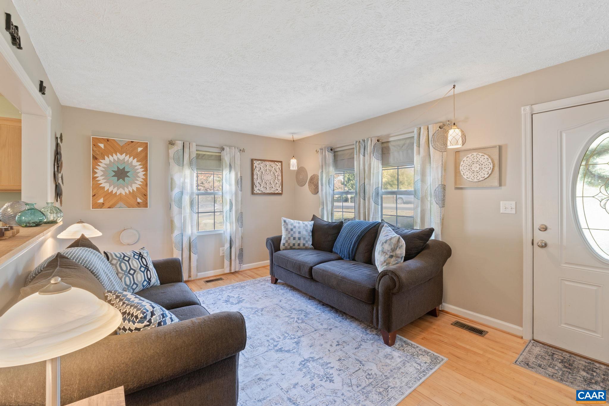 1301 ORCHARD DR