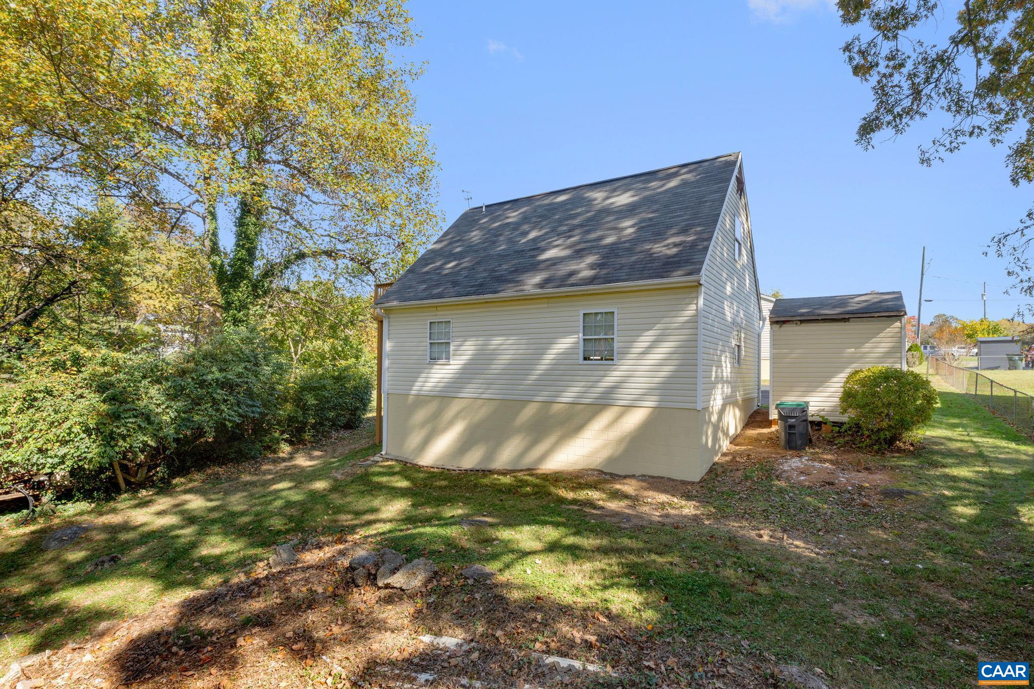 1301 ORCHARD DR