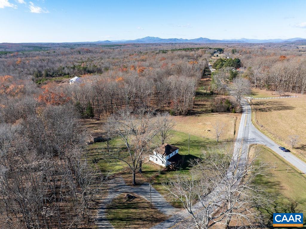 2868 TYE RIVER RD