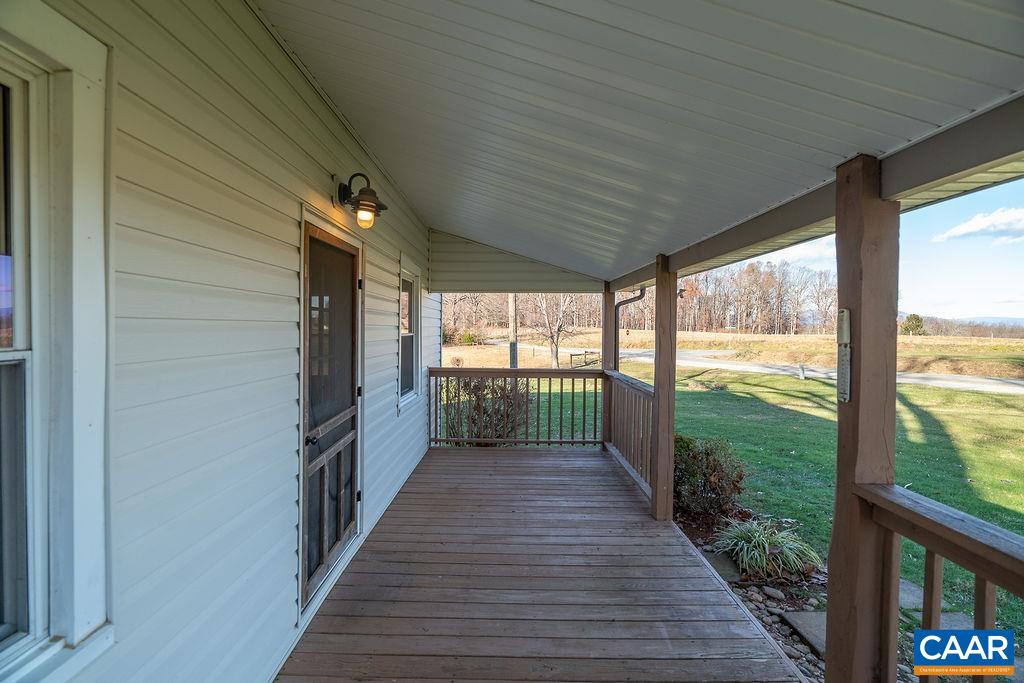 2868 TYE RIVER RD