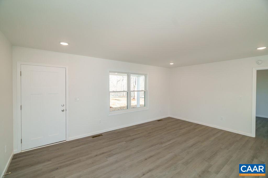 14900 THOMAS NELSON HWY