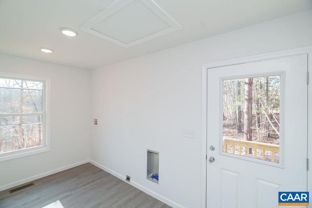 14900 THOMAS NELSON HWY