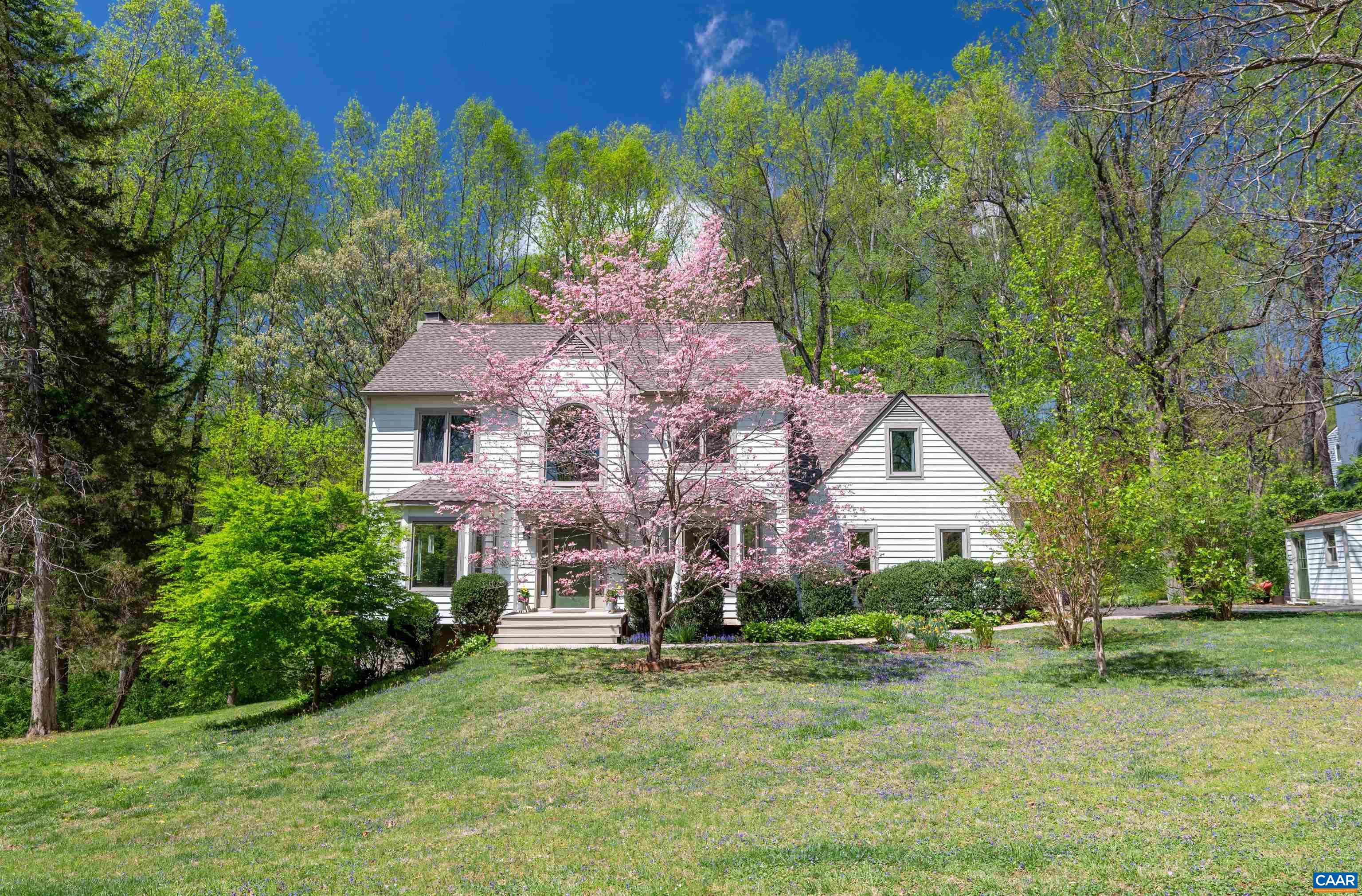 574 SHADY LN