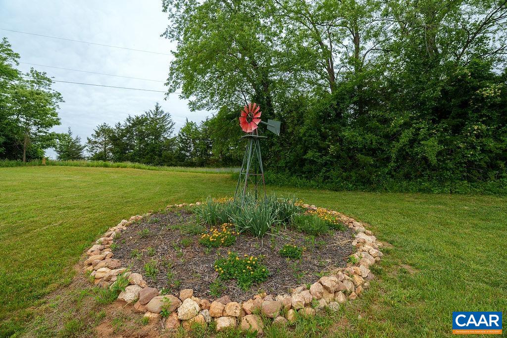 763 FINDLAY MOUNTAIN RD