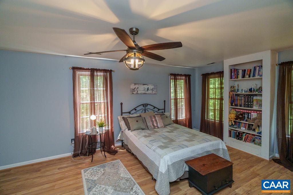 10810 MOUNTAIN LAUREL CT