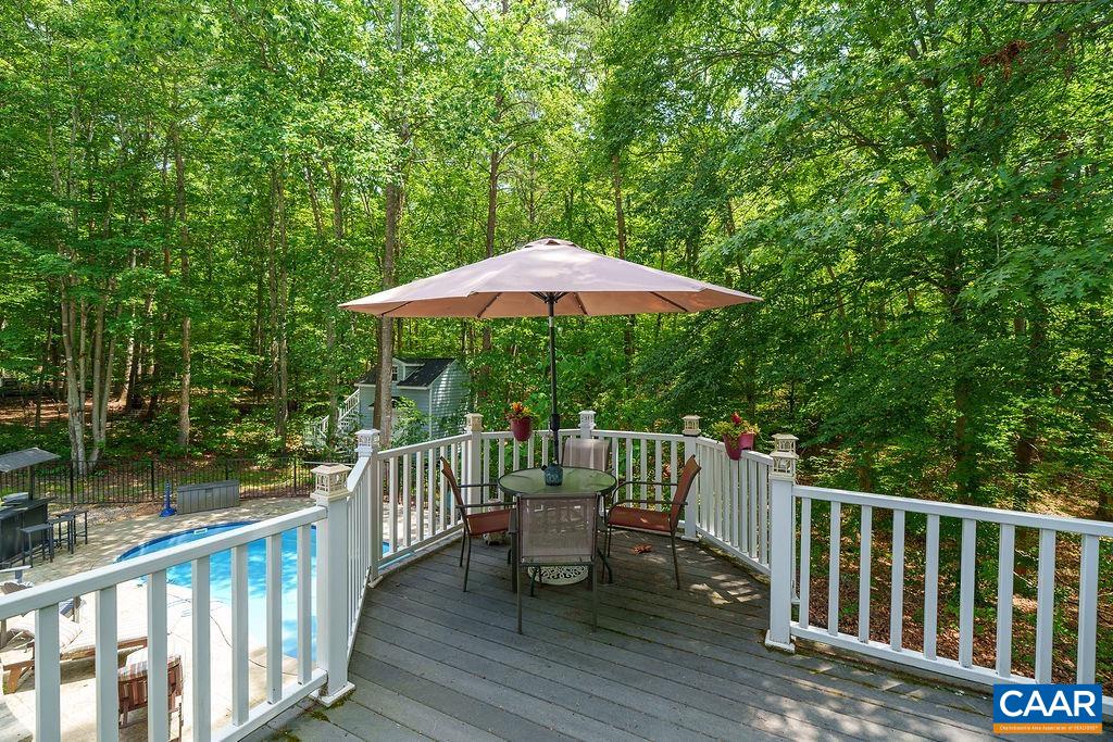 10810 MOUNTAIN LAUREL CT