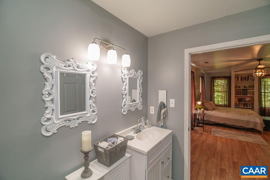 10810 MOUNTAIN LAUREL CT