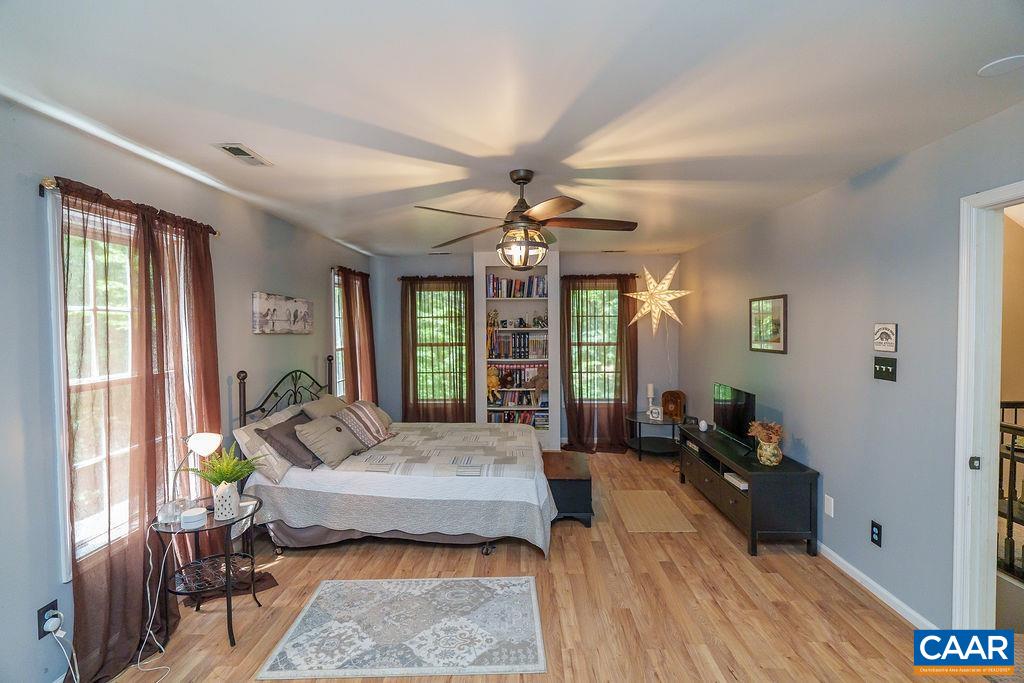 10810 MOUNTAIN LAUREL CT