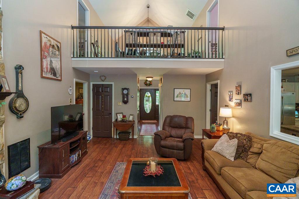 10810 MOUNTAIN LAUREL CT