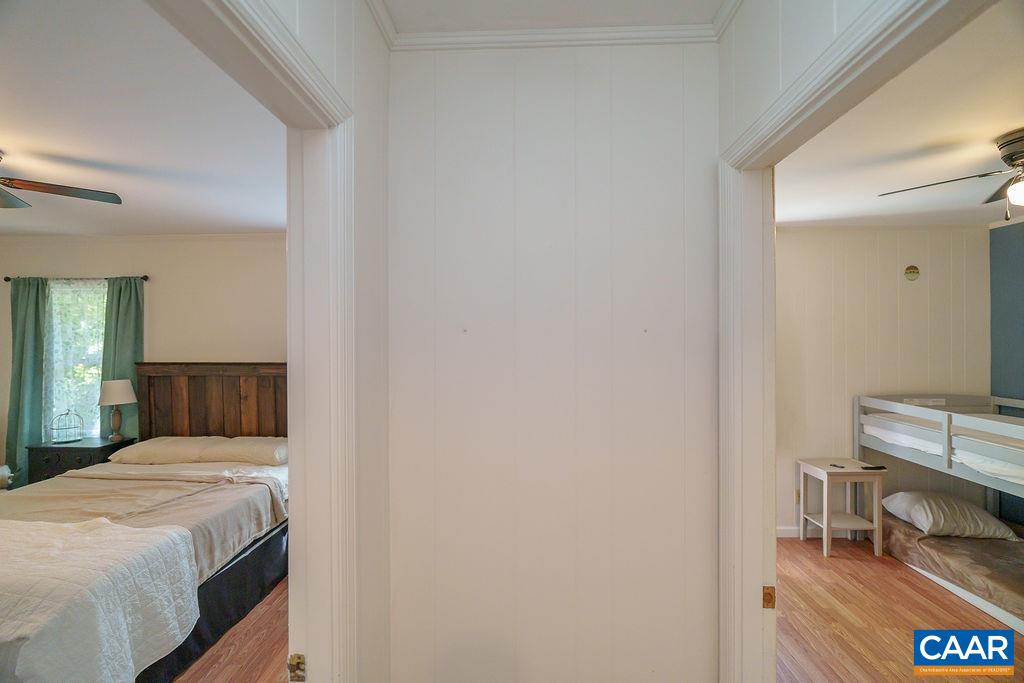 305 STRATFORD CIR