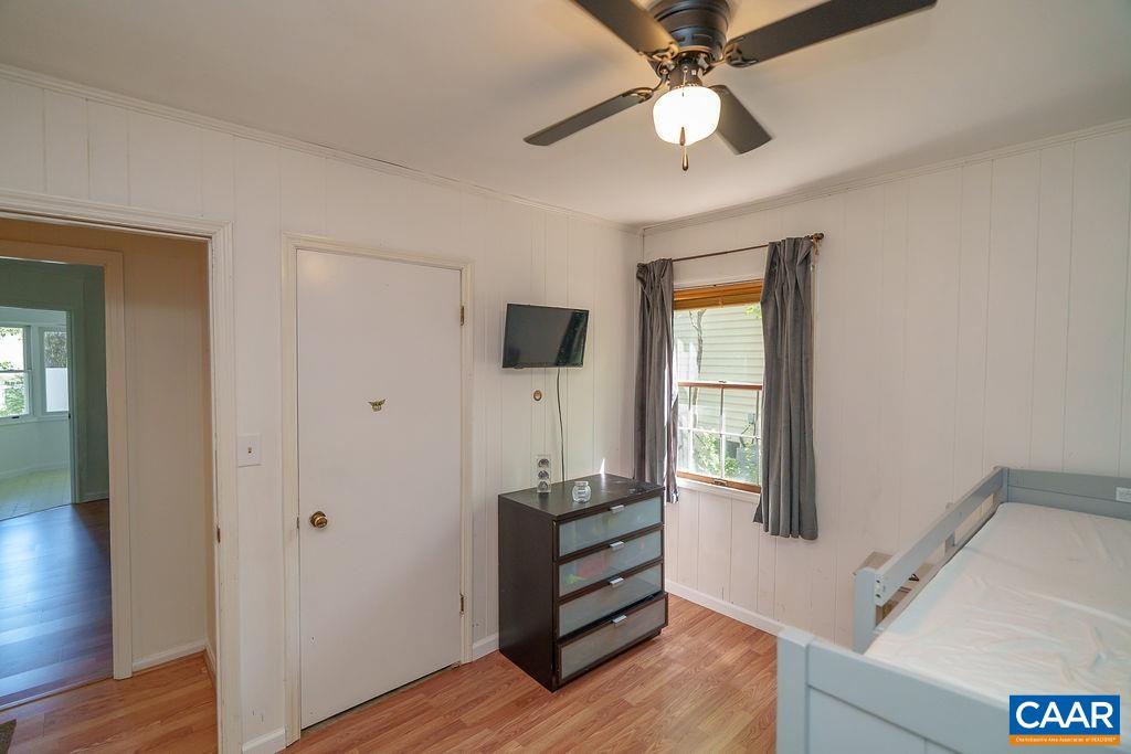 305 STRATFORD CIR