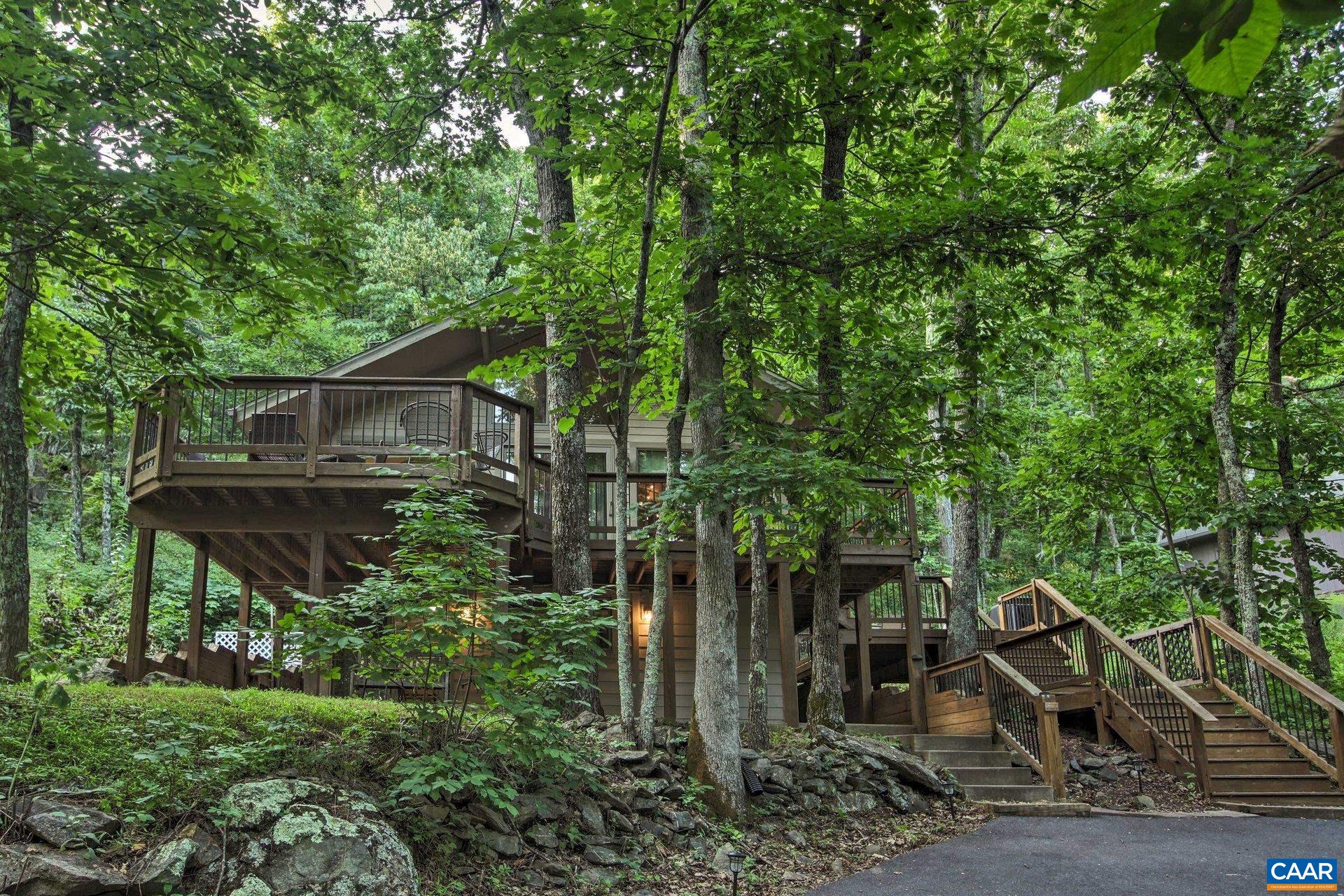 200 WHITE OAK DR