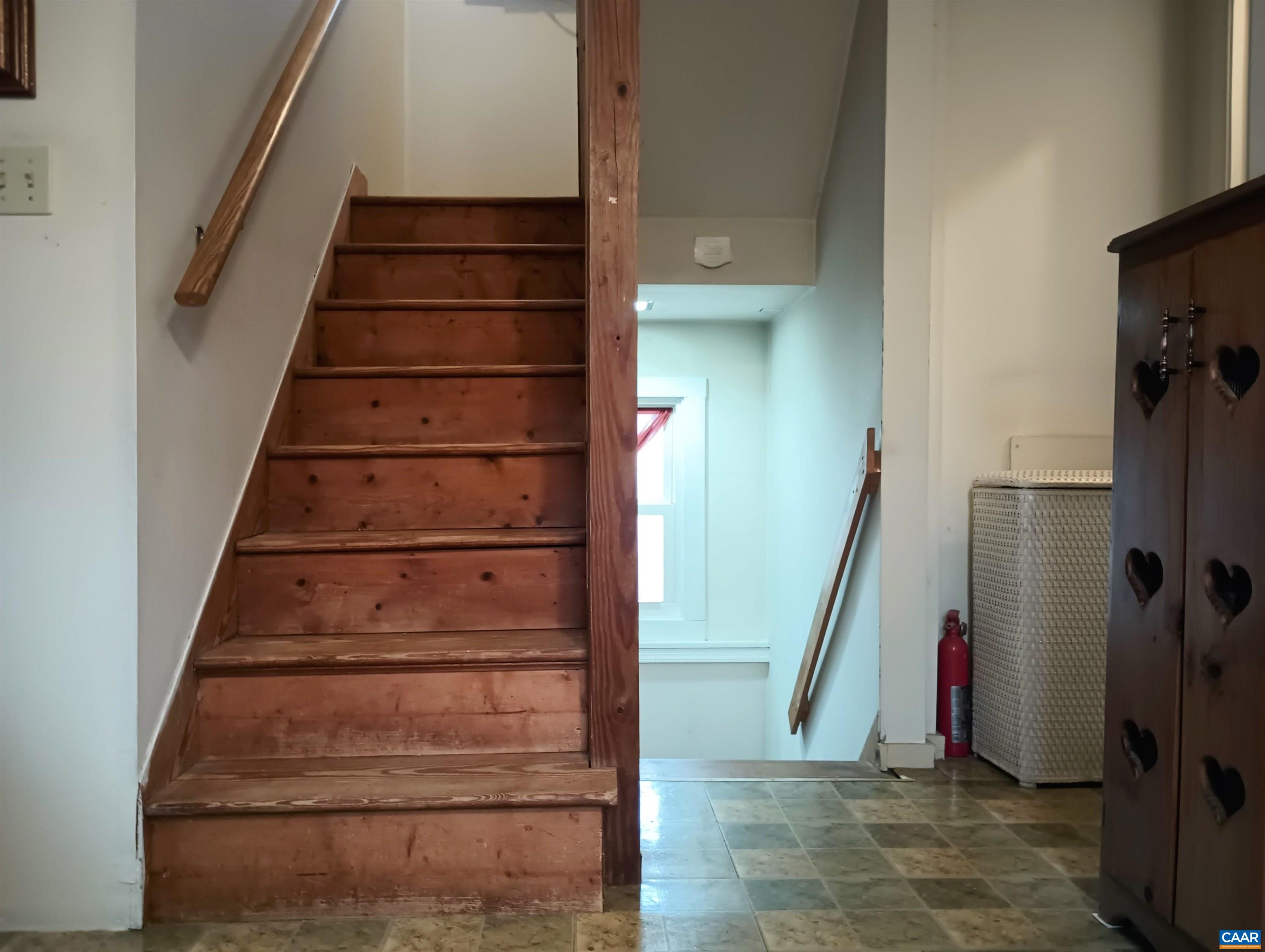 3901 MIDLAND RD