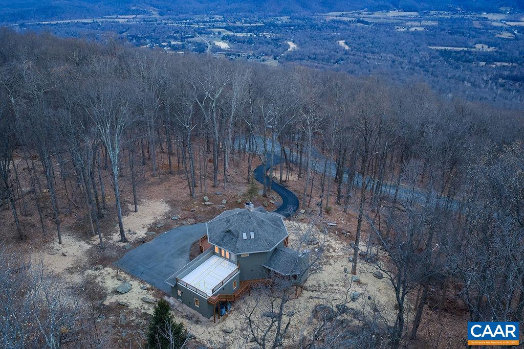 749 FAR KNOB CLIMB