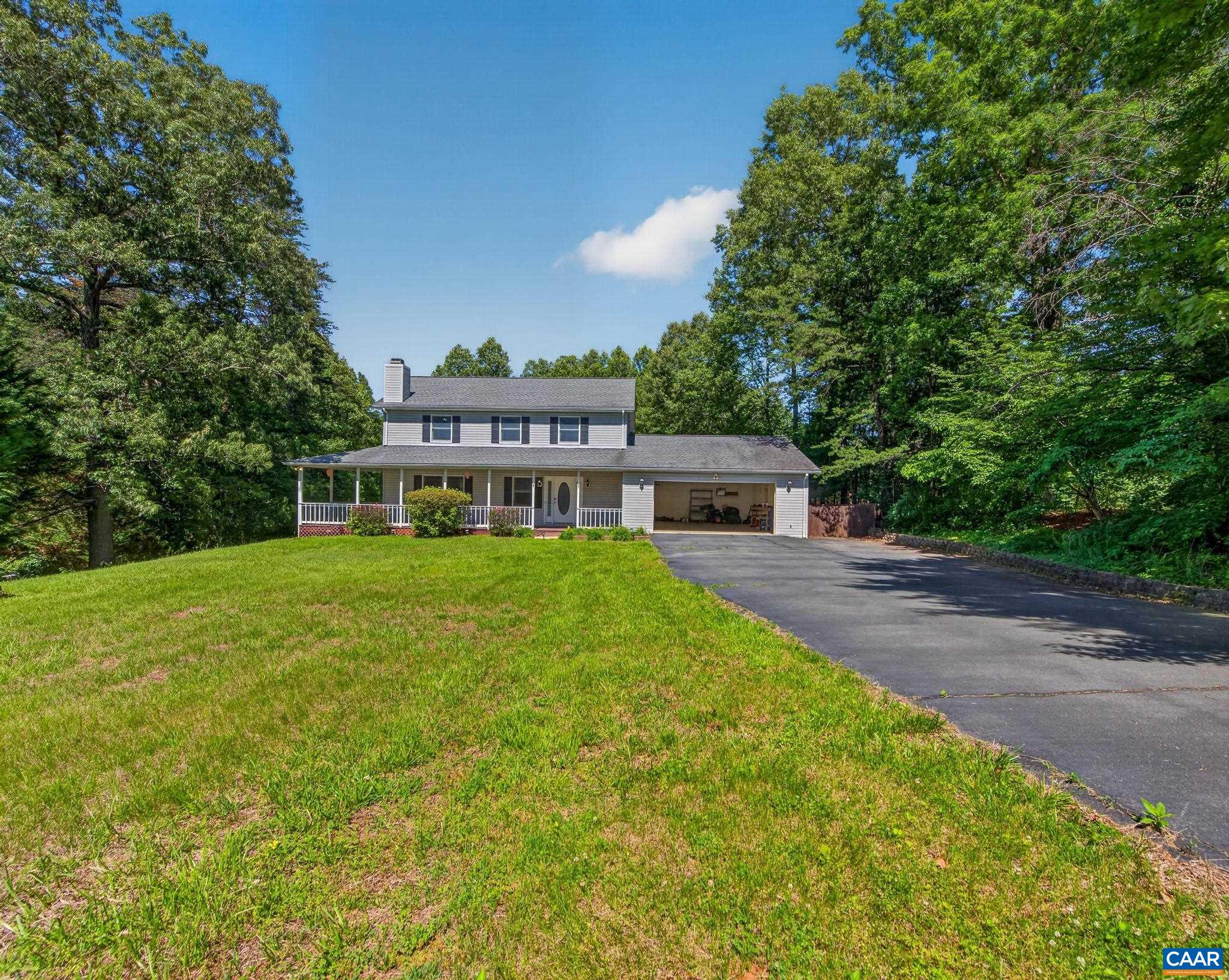 504 DEER DR