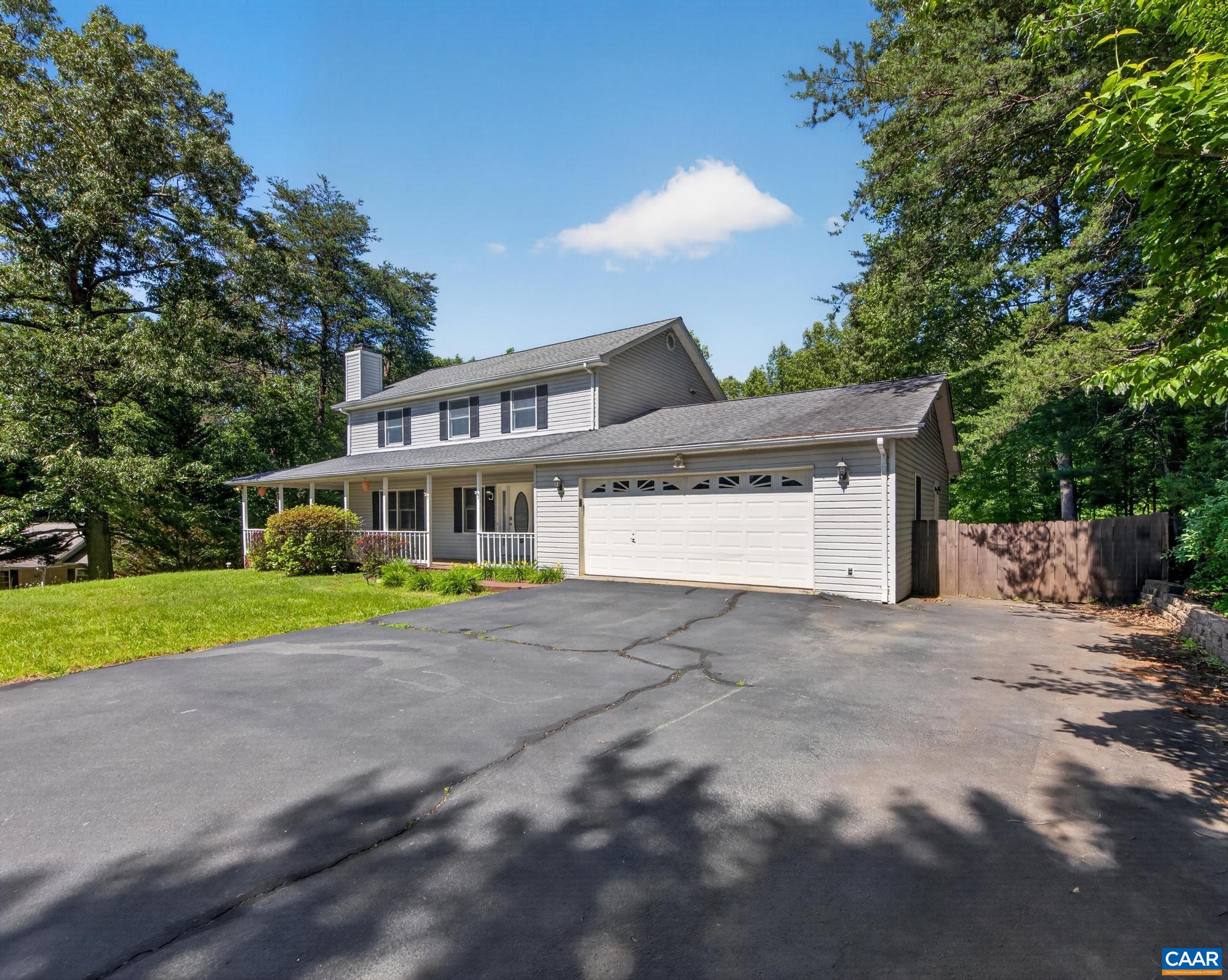 504 DEER DR