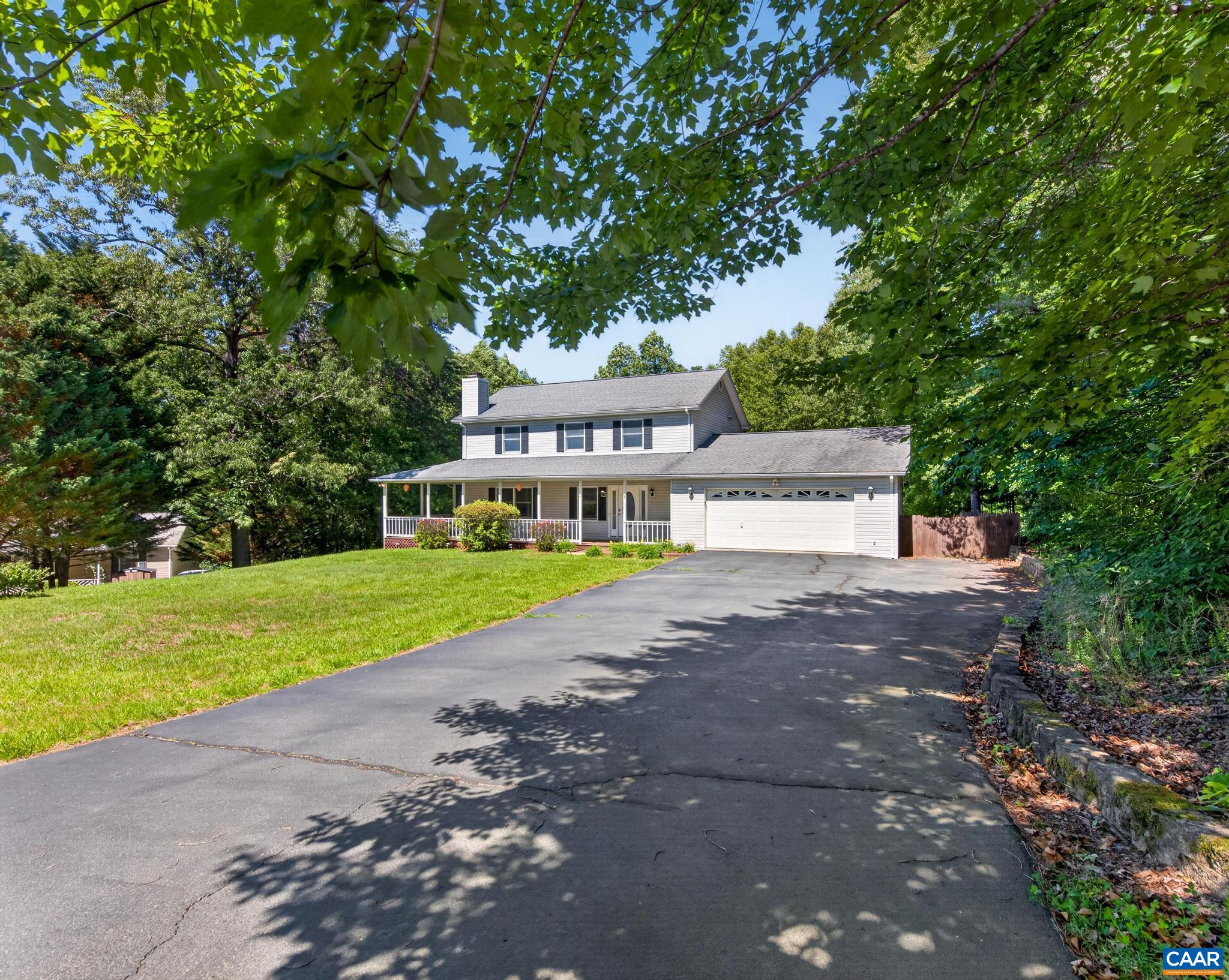 504 DEER DR