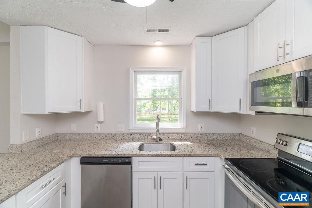29 MONISH DR
