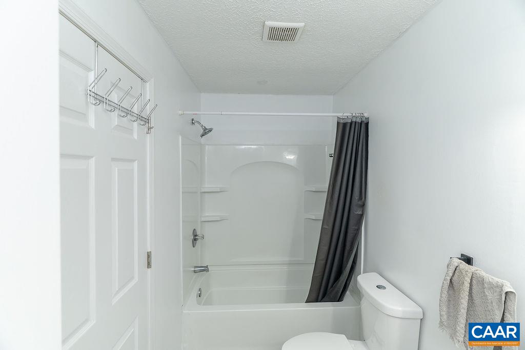29 MONISH DR