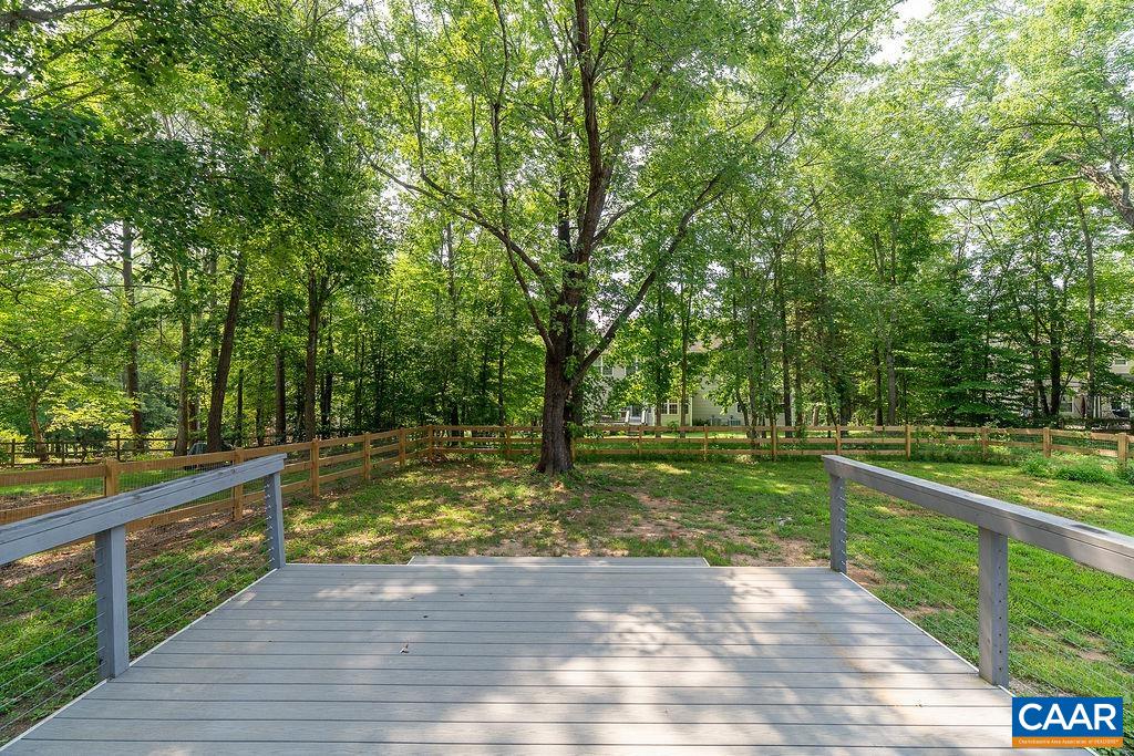 29 MONISH DR