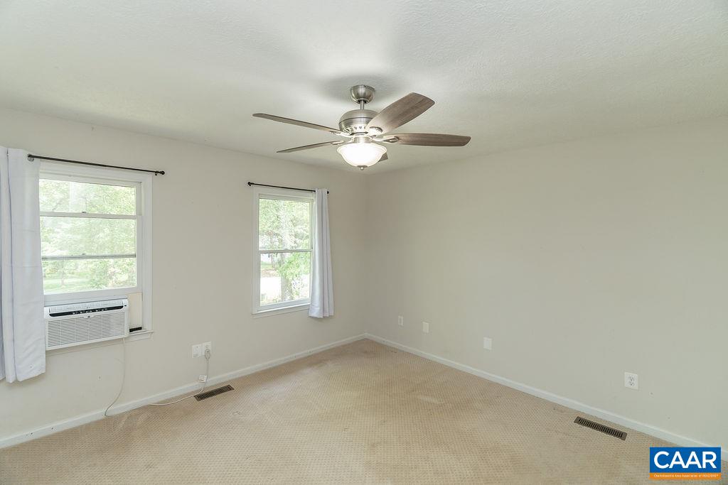 29 MONISH DR