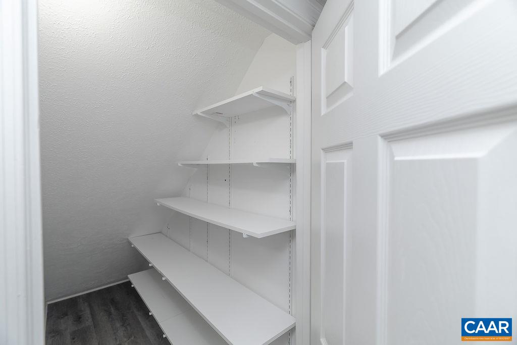 29 MONISH DR