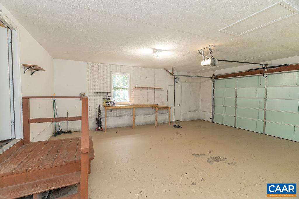 29 MONISH DR