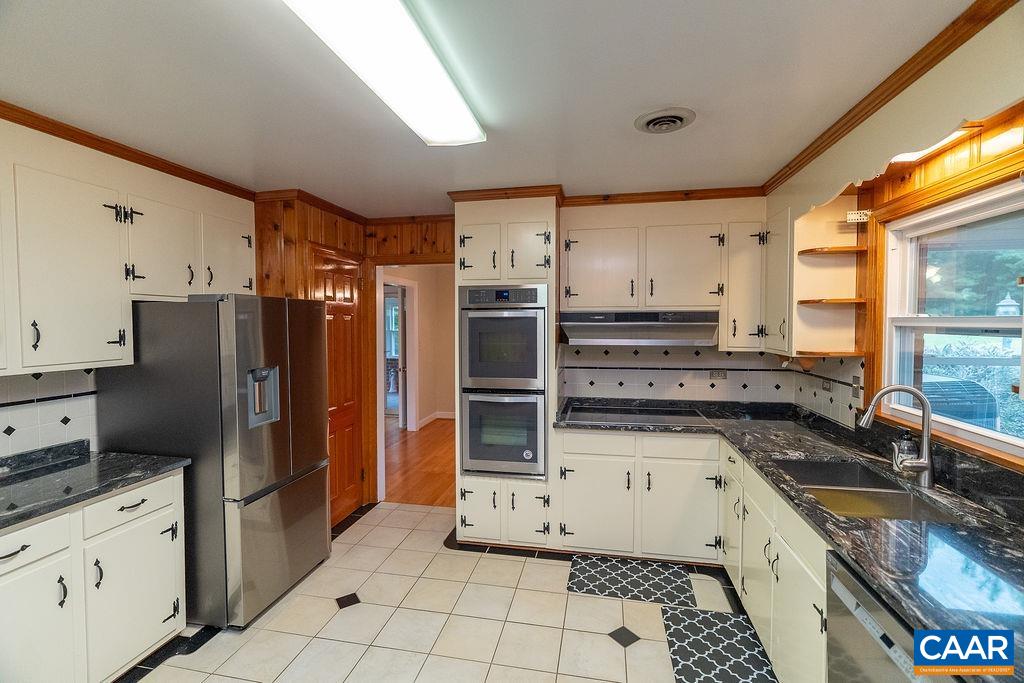 134 HIGH PEAK LN