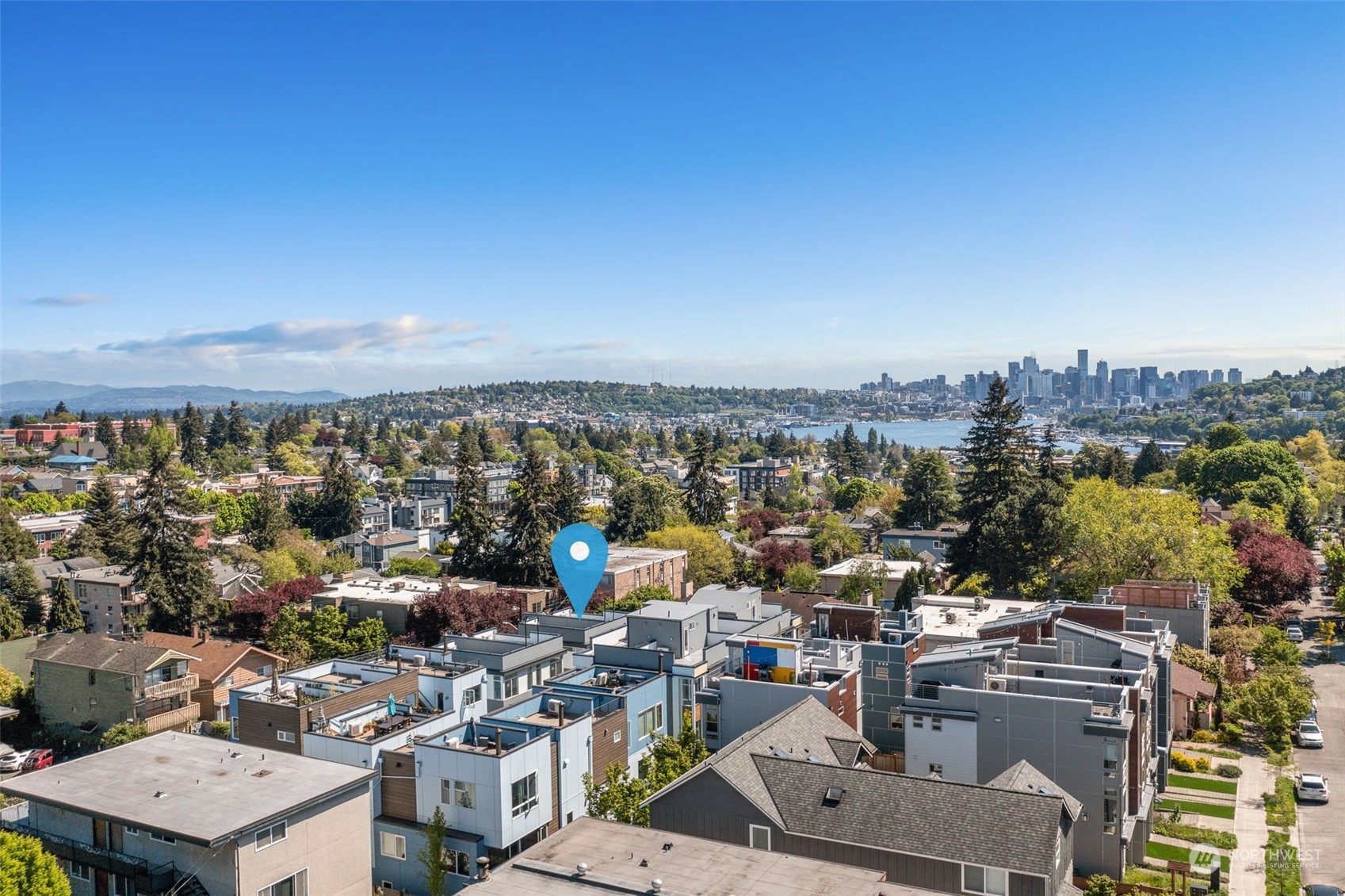 4317 A Woodland Park Avenue N