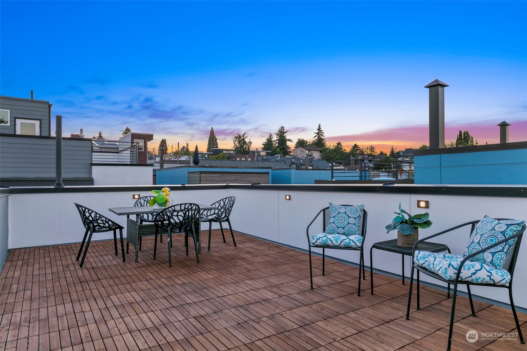 4317 A Woodland Park Avenue N