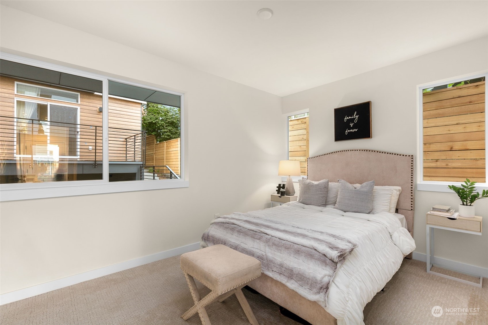 4317 A Woodland Park Avenue N