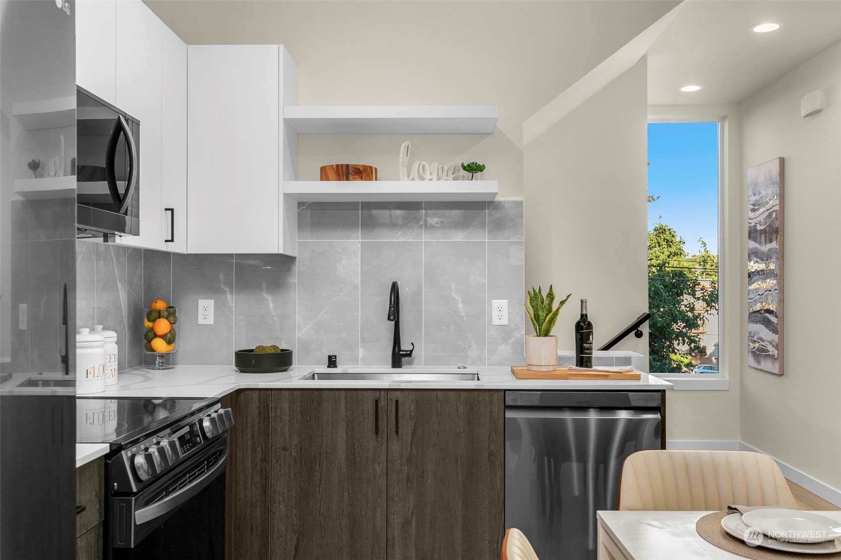 4317 A Woodland Park Avenue N