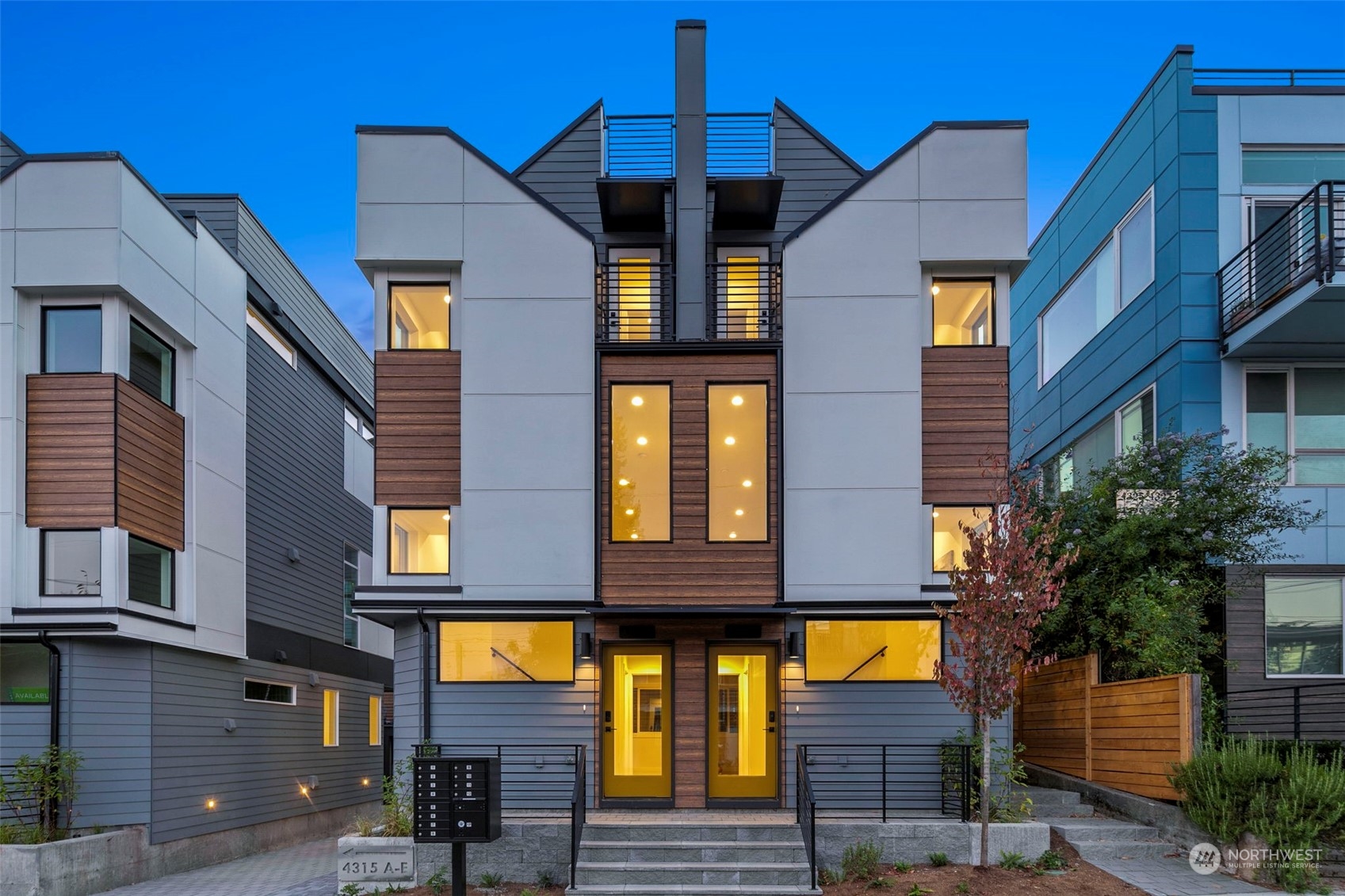 4317 A Woodland Park Avenue N