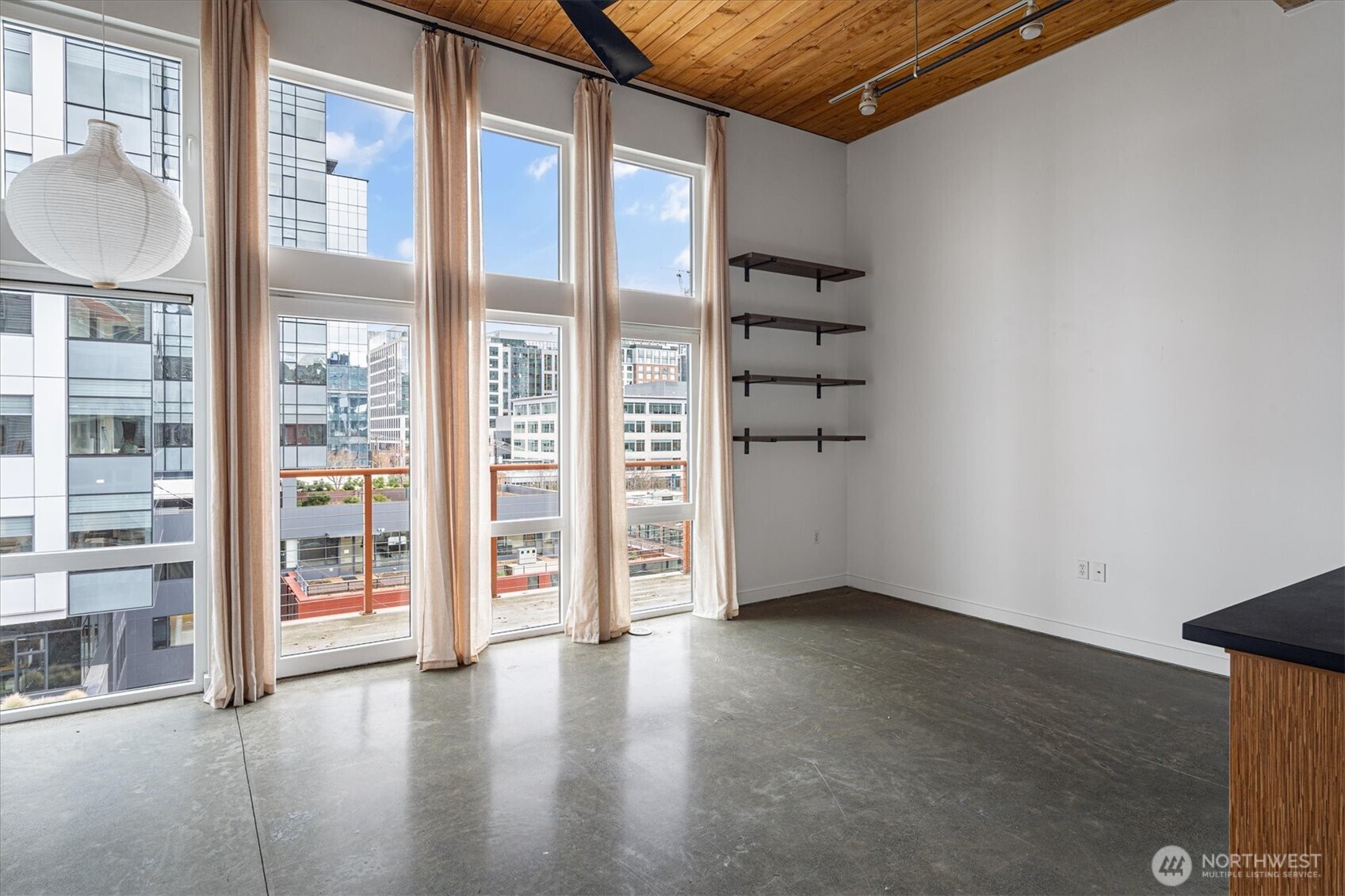 401 9th Avenue N Unit: 505