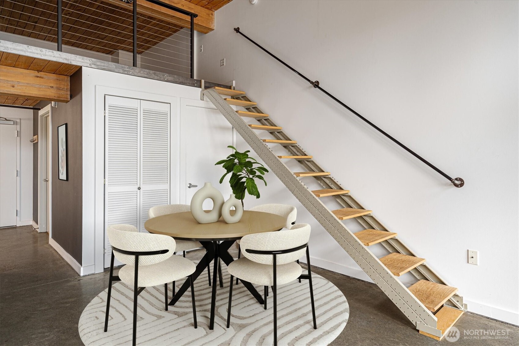 401 9th Avenue N Unit: 505