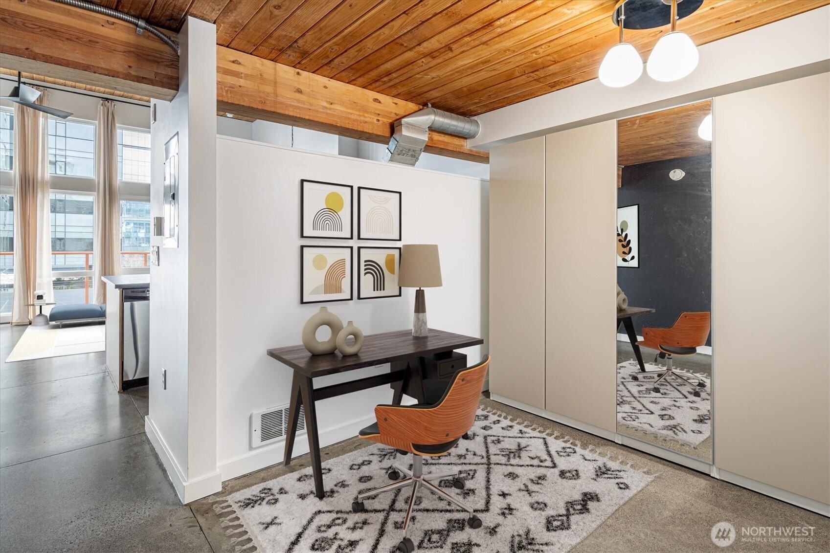 401 9th Avenue N Unit: 505