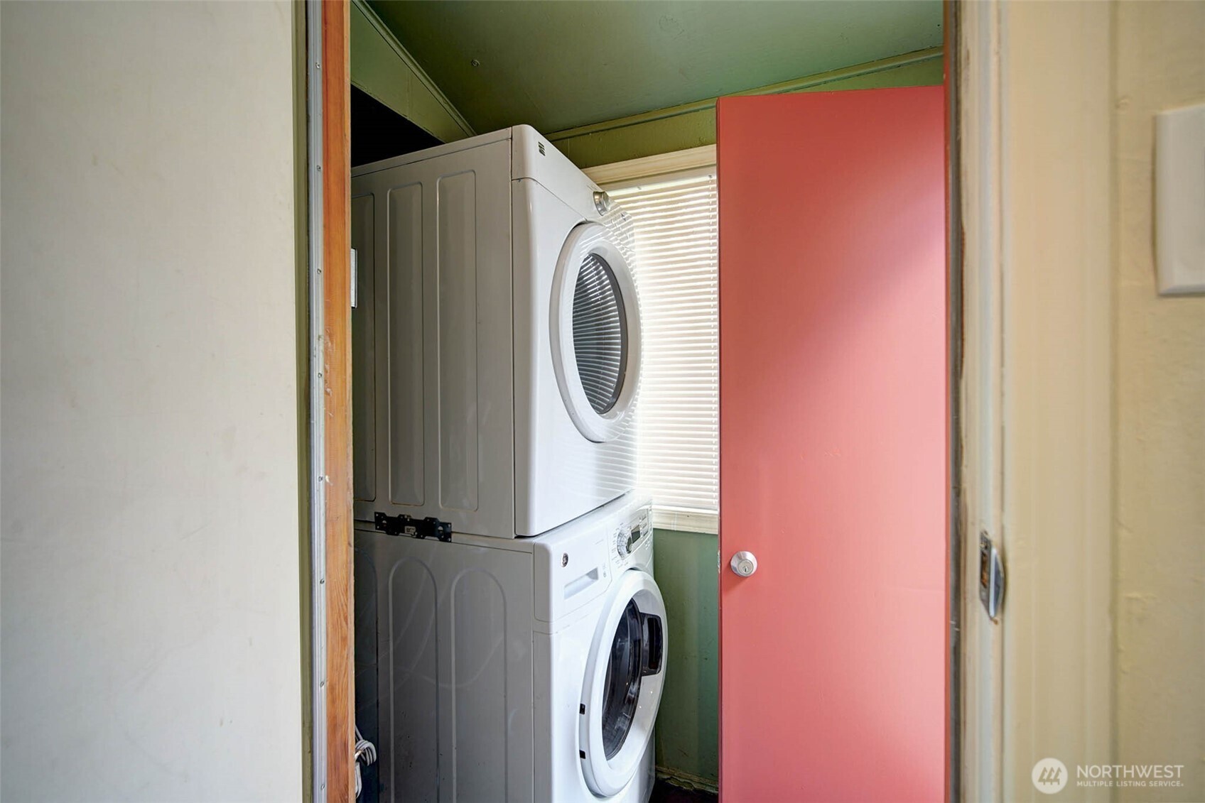 1550 NE 165th Street