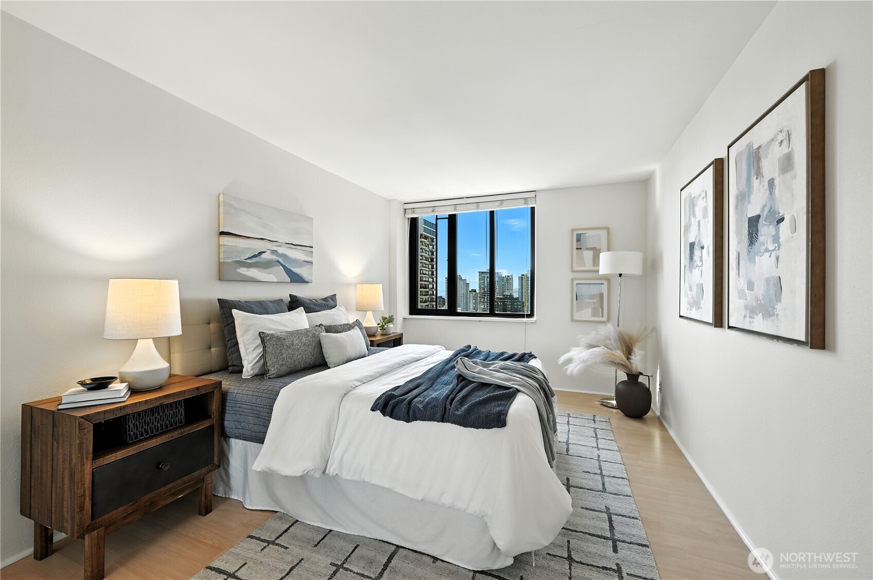 2100 3rd Avenue Unit: 1604