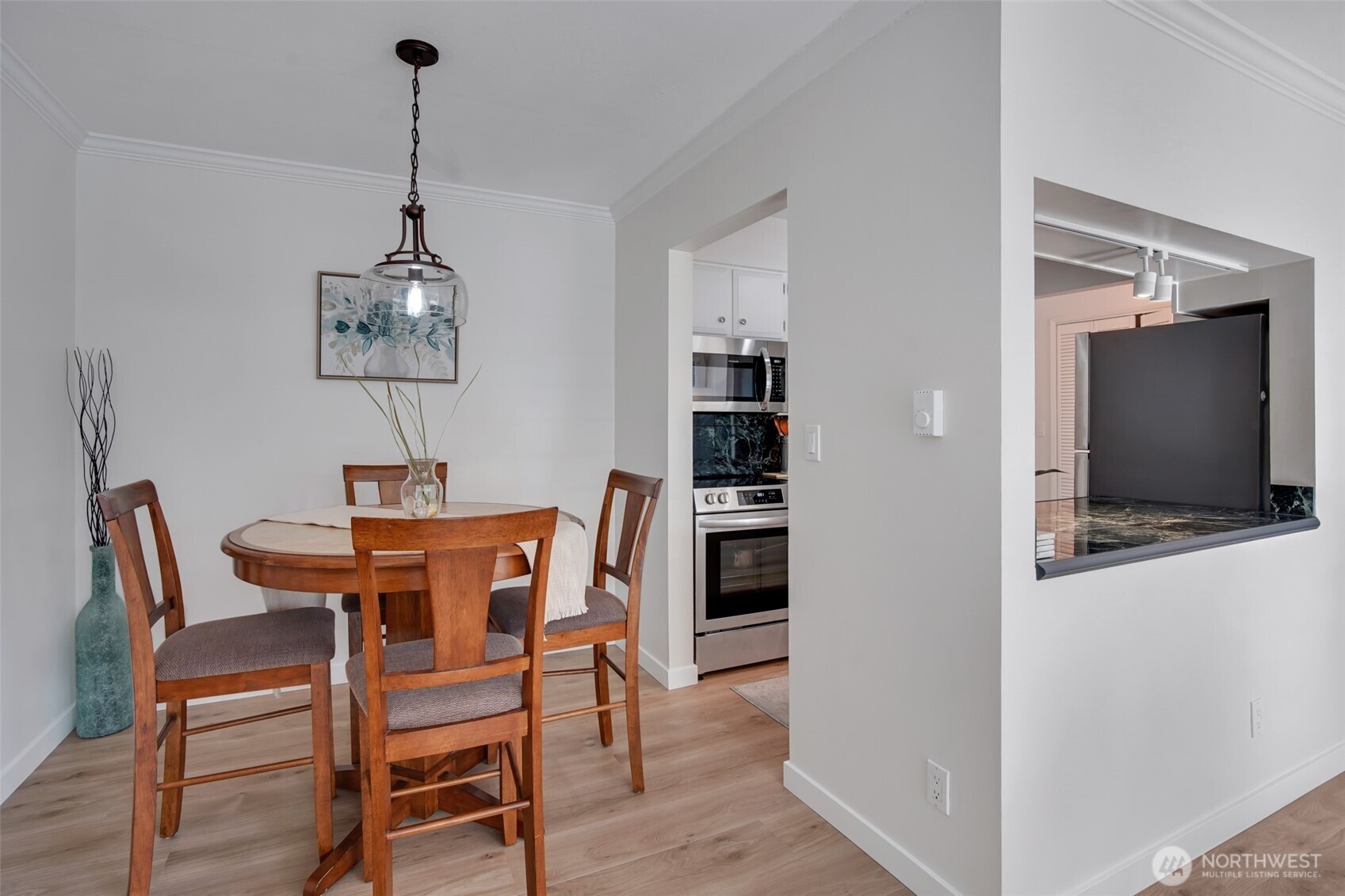 550 Elm Way Unit: 408