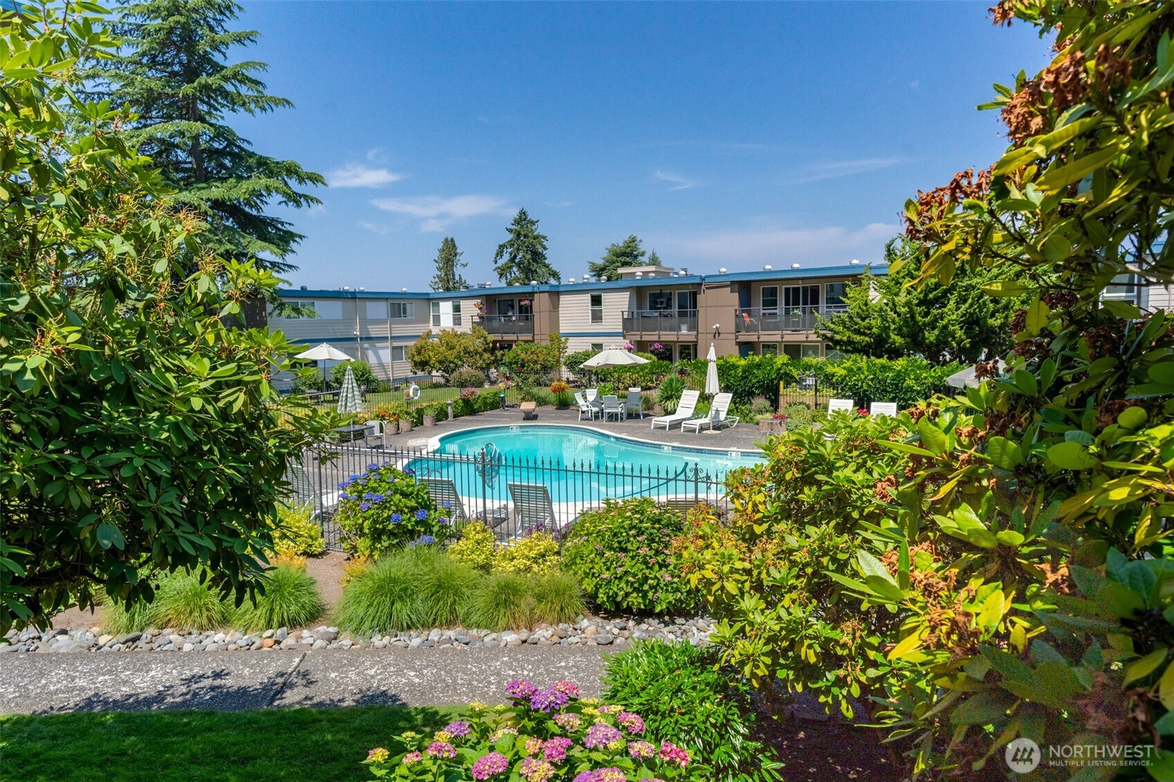 550 Elm Way Unit: 408