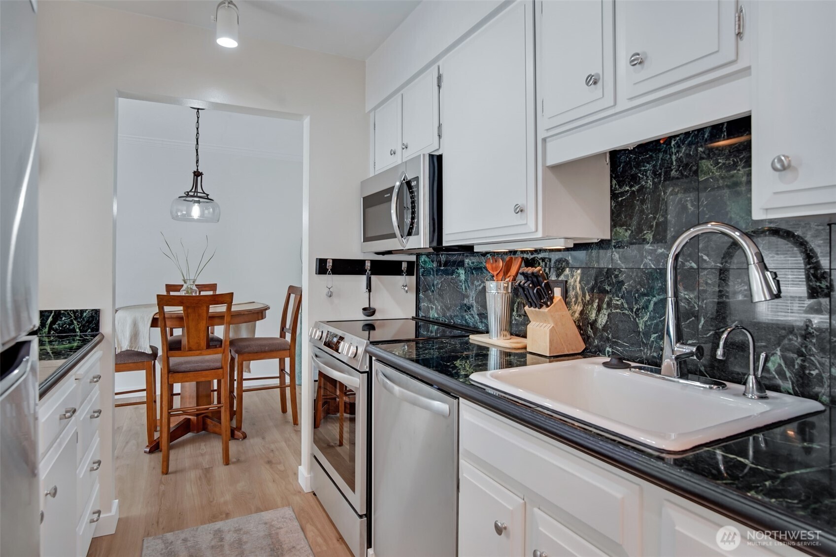 550 Elm Way Unit: 408